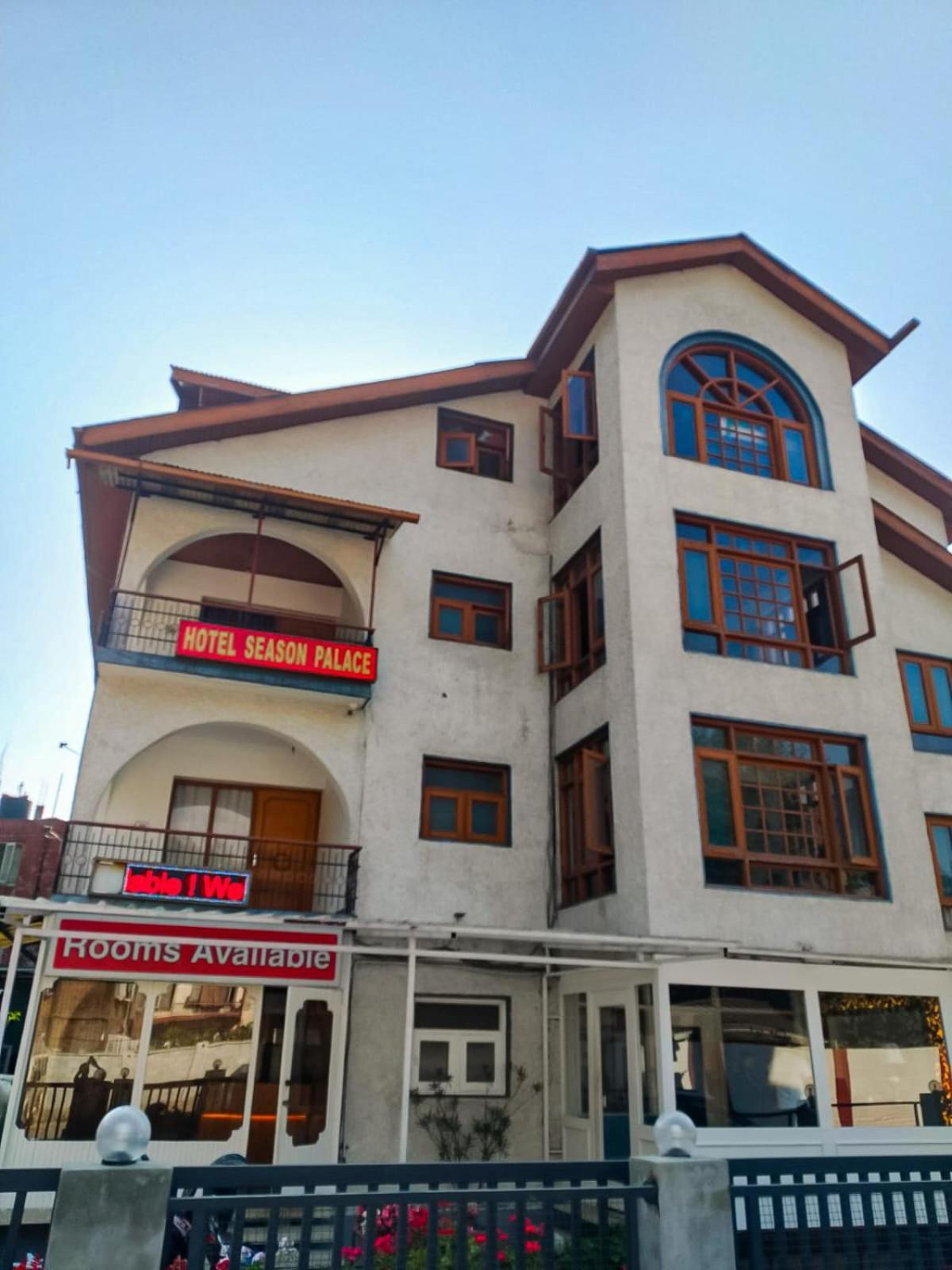 Hotel Season Palace Srīnagar Exterior foto